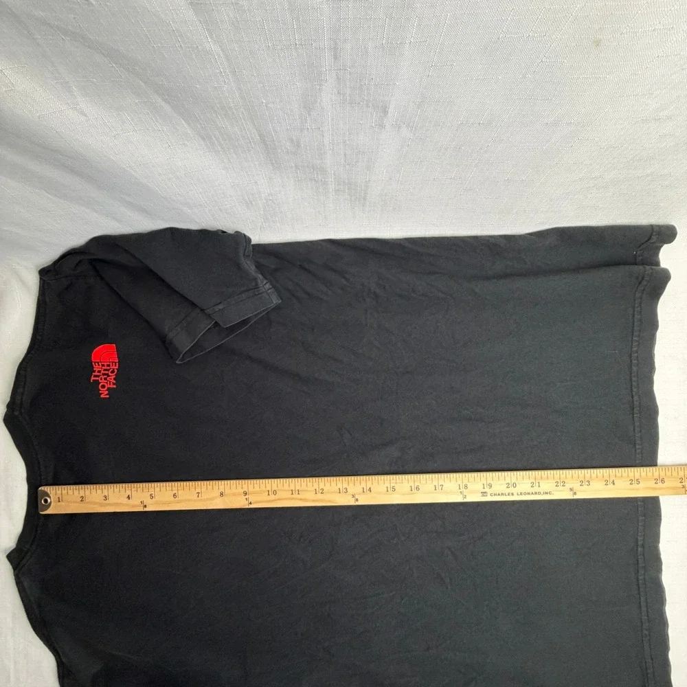 The North Face T Shirt Mens M Black Red Big Logo Cotton Graphic Tee